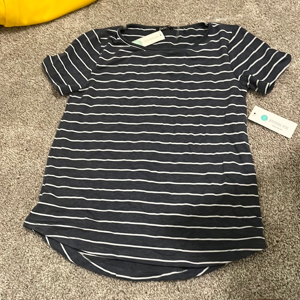 Stitch Fix Exclusive Womens shirt